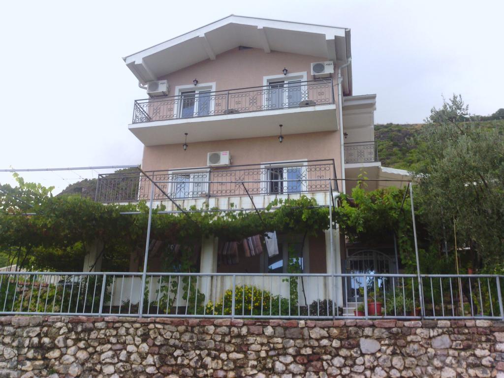 Apartments Mitrovic Podlicak Sveti Stefan Exteriér fotografie